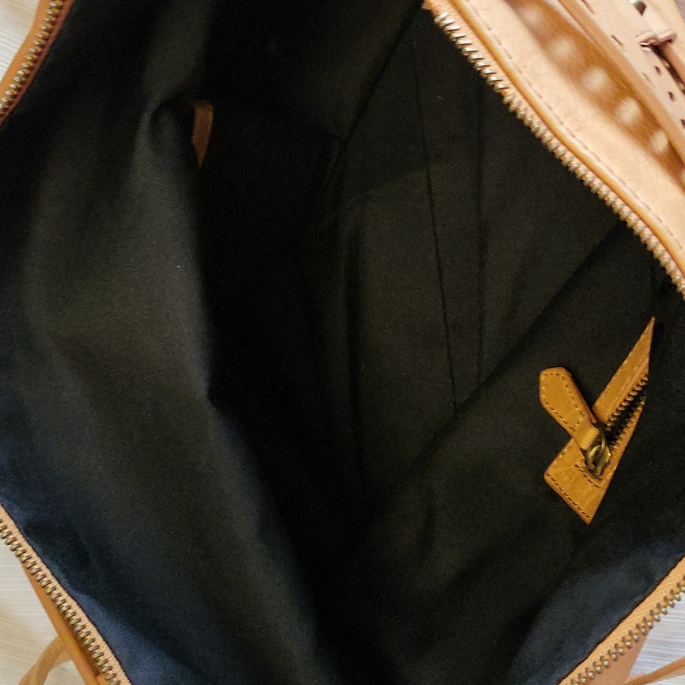 Joelle Hawkens leather bag - Picture 8 of 11